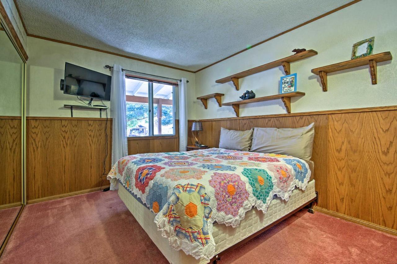 Cozy Big Bear Home With Yard And Patio -5 Mins To Lake! Big Bear City Εξωτερικό φωτογραφία